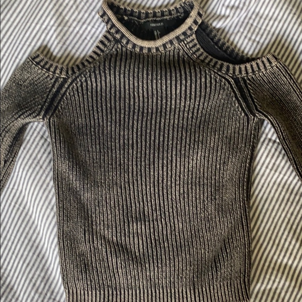 Long sleeve cold shoulder knit